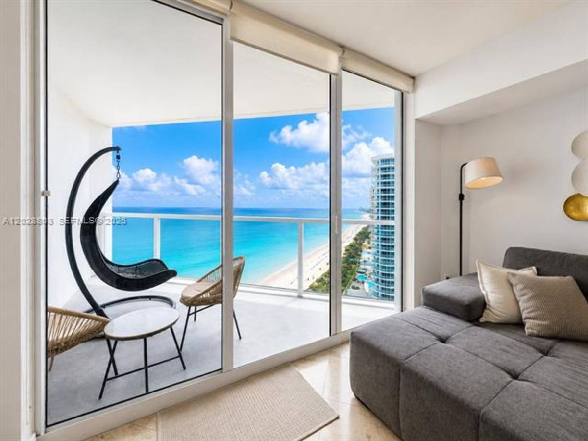 Apartment for rent at 16699 Collins Ave, North Miami Beach, FL 33160