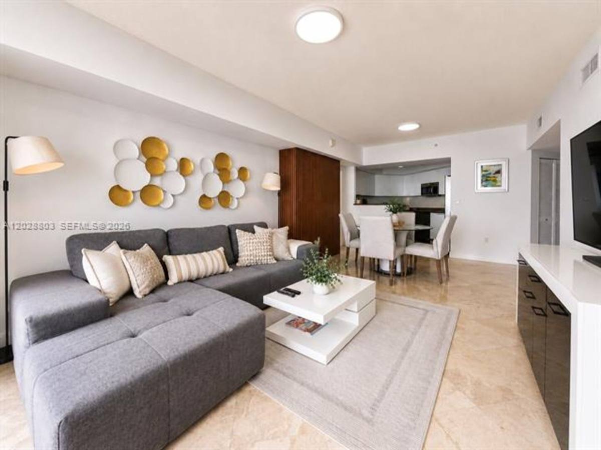 Apartment for rent at 16699 Collins Ave, North Miami Beach, FL 33160