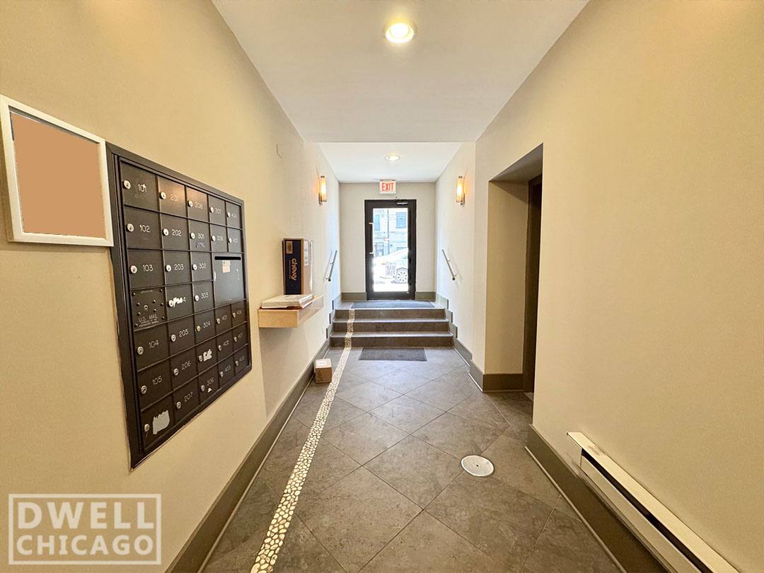 Apartment for rent at 4759 N Maplewood Ave, Chicago, IL 60625