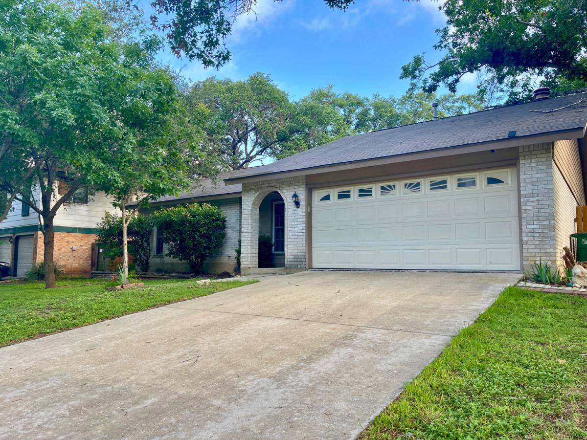 House for rent at 9247 Ridge Grove St, San Antonio, TX 78250