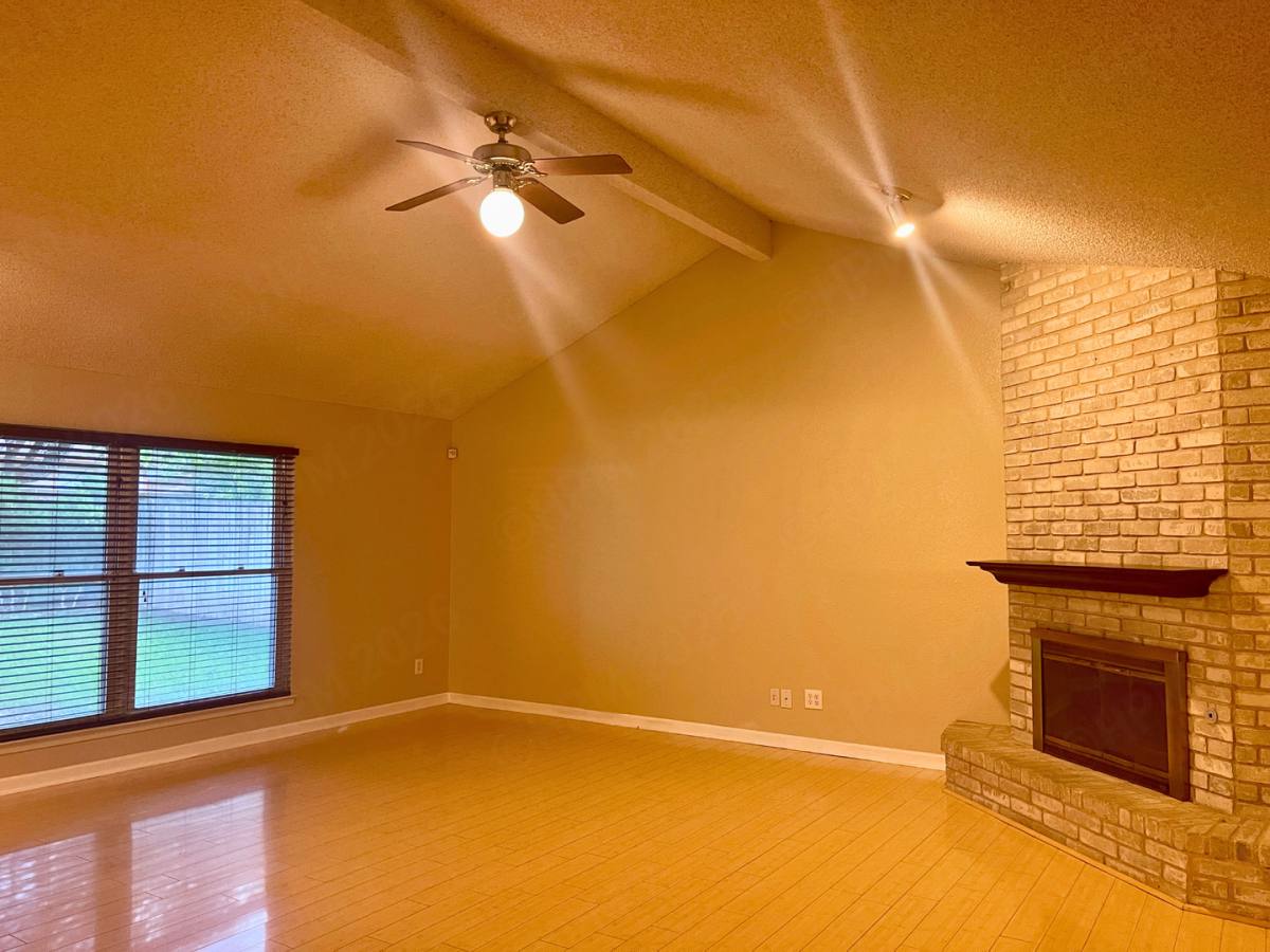 House for rent at 9247 Ridge Grove St, San Antonio, TX 78250