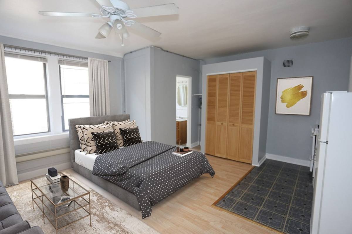 Apartment for rent at 4735 N Beacon, Chicago, IL 60640