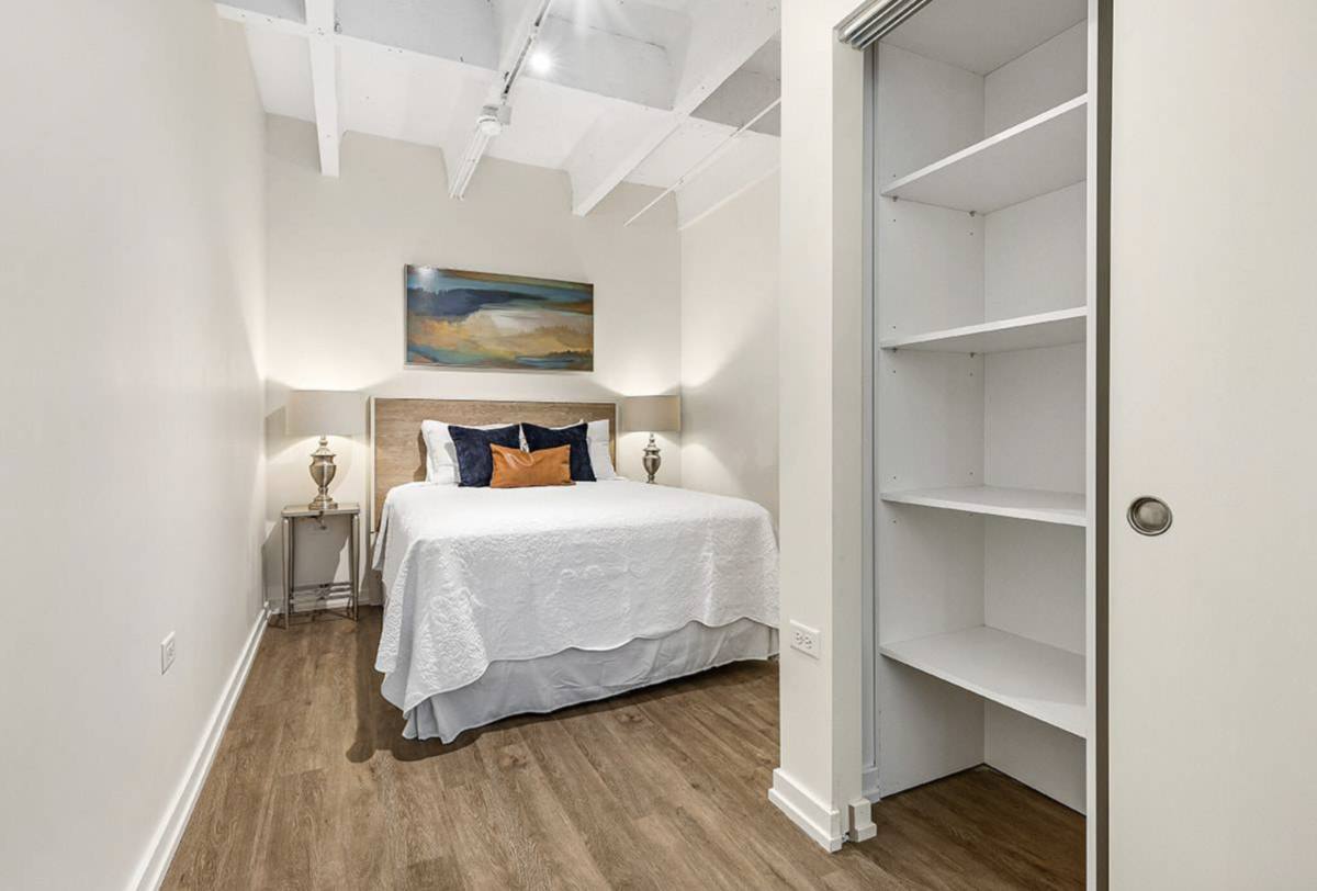 Apartment for rent at 3121 N Broadway St, Chicago, IL 60657