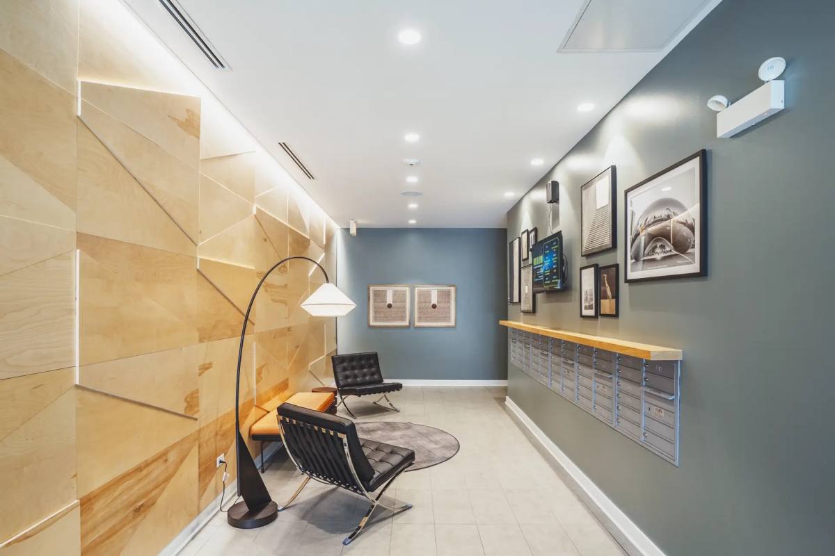 Apartment for rent at 830 N Milwaukee Ave, Chicago, IL 60642