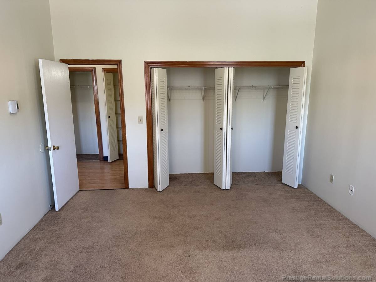 Apartment for rent at 11 Willow St, Fitchburg, MA 01420