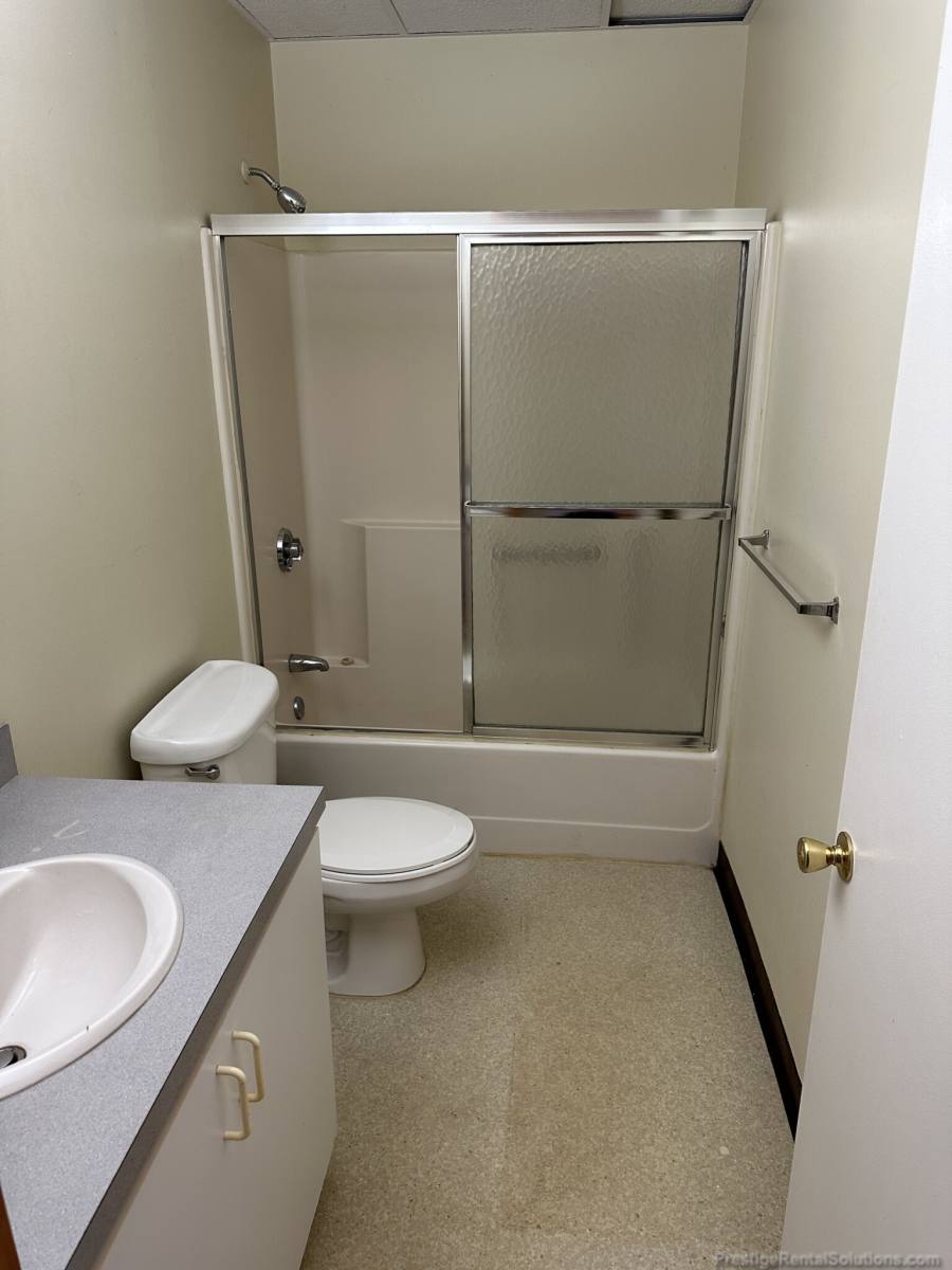 Apartment for rent at 11 Willow St, Fitchburg, MA 01420