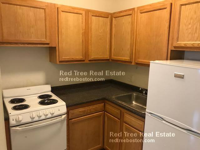 Apartment for rent at 33 Lancaster Tr, Brookline, MA 02446