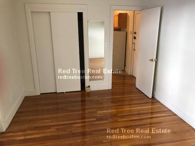 Apartment for rent at 33 Lancaster Tr, Brookline, MA 02446