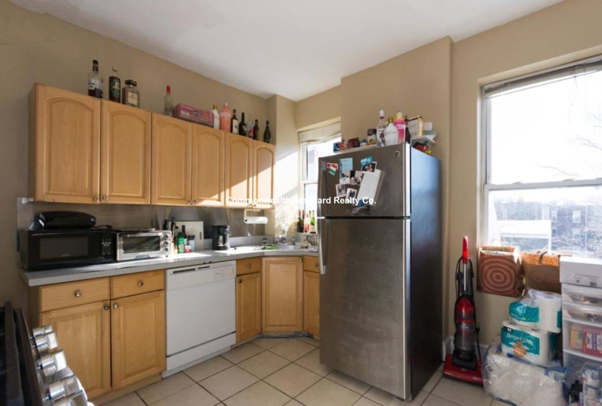 Apartment for rent at 17 Highgate St, Allston, MA 02134
