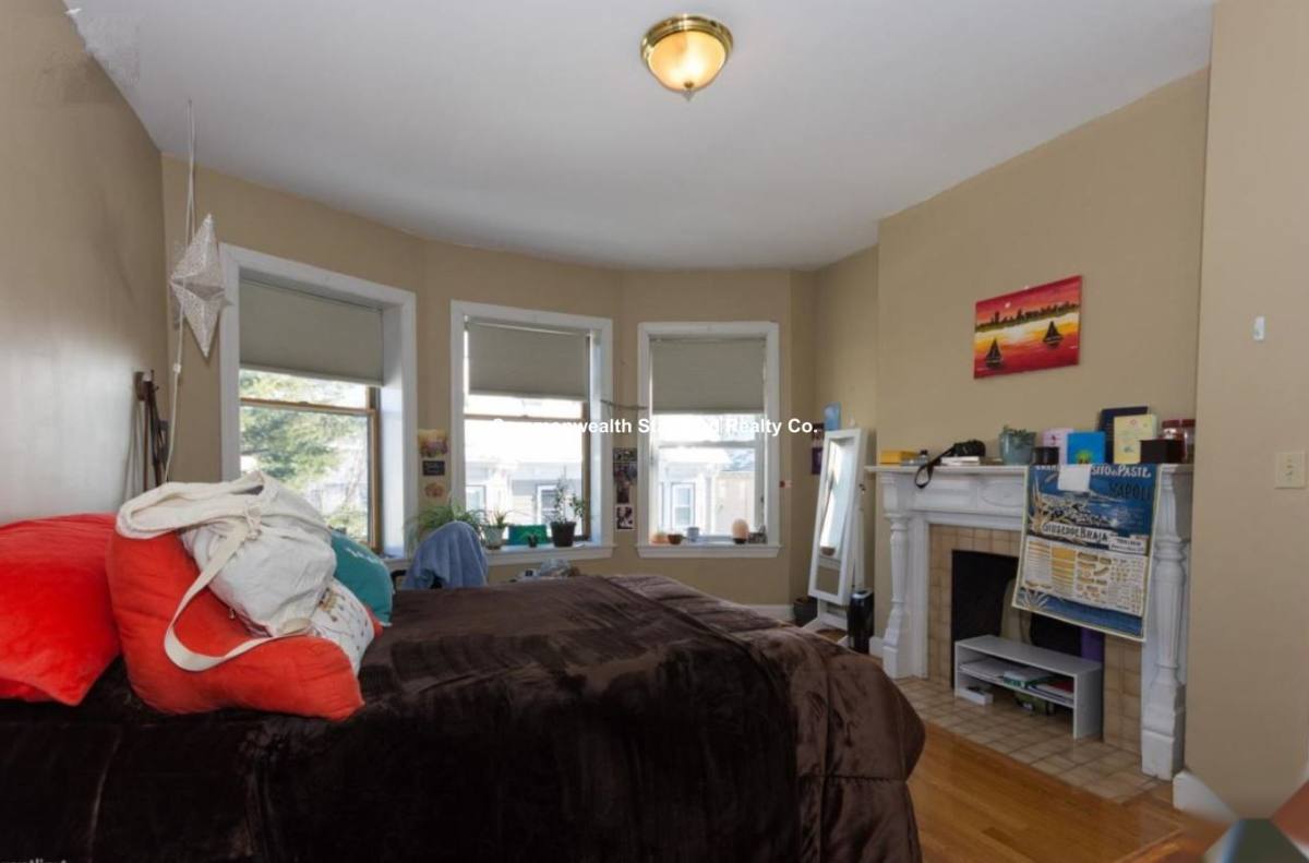 Apartment for rent at 17 Highgate St, Allston, MA 02134