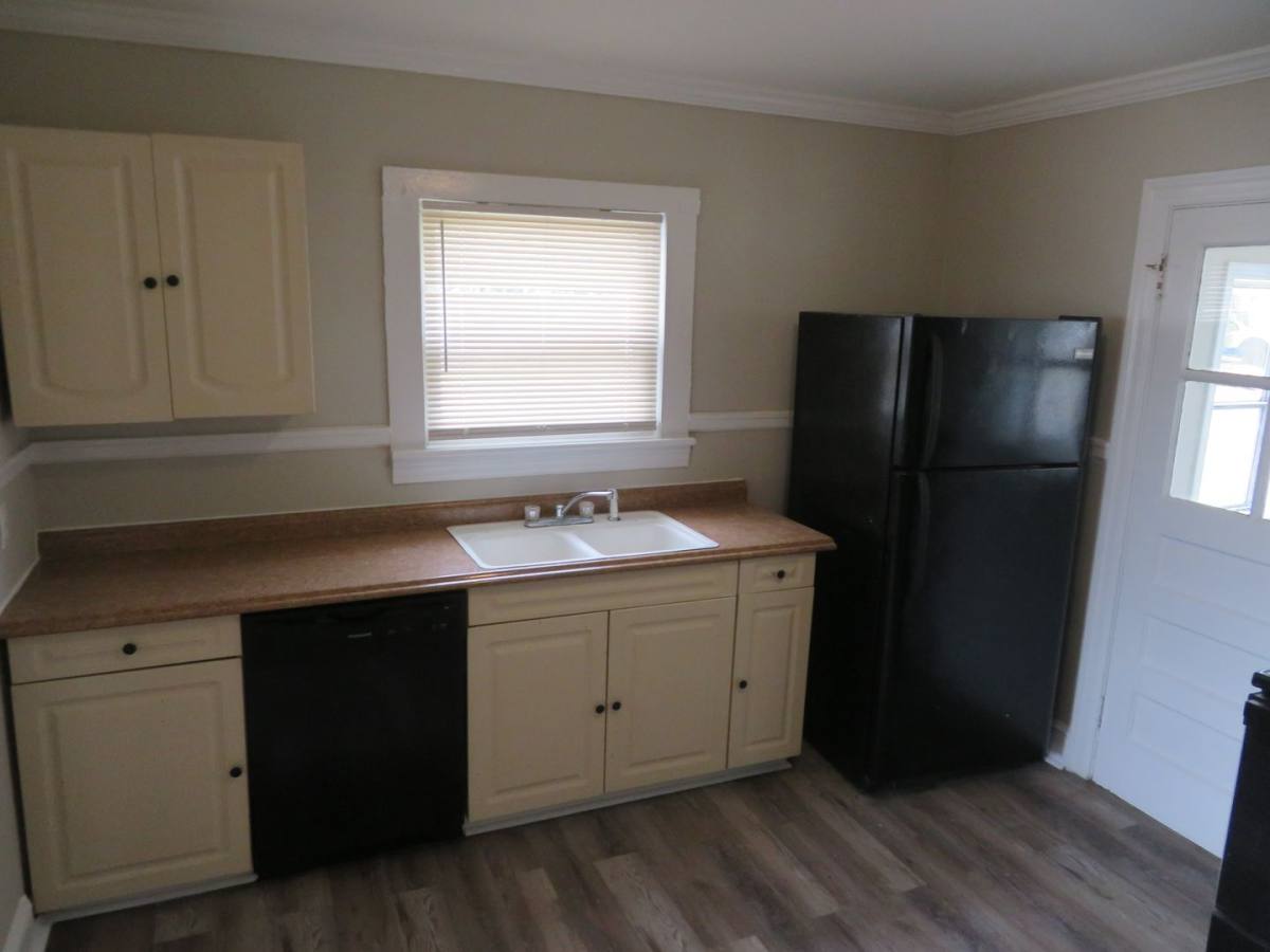 House for rent at 602 Floral Ave, Colonial Heights, VA 23834