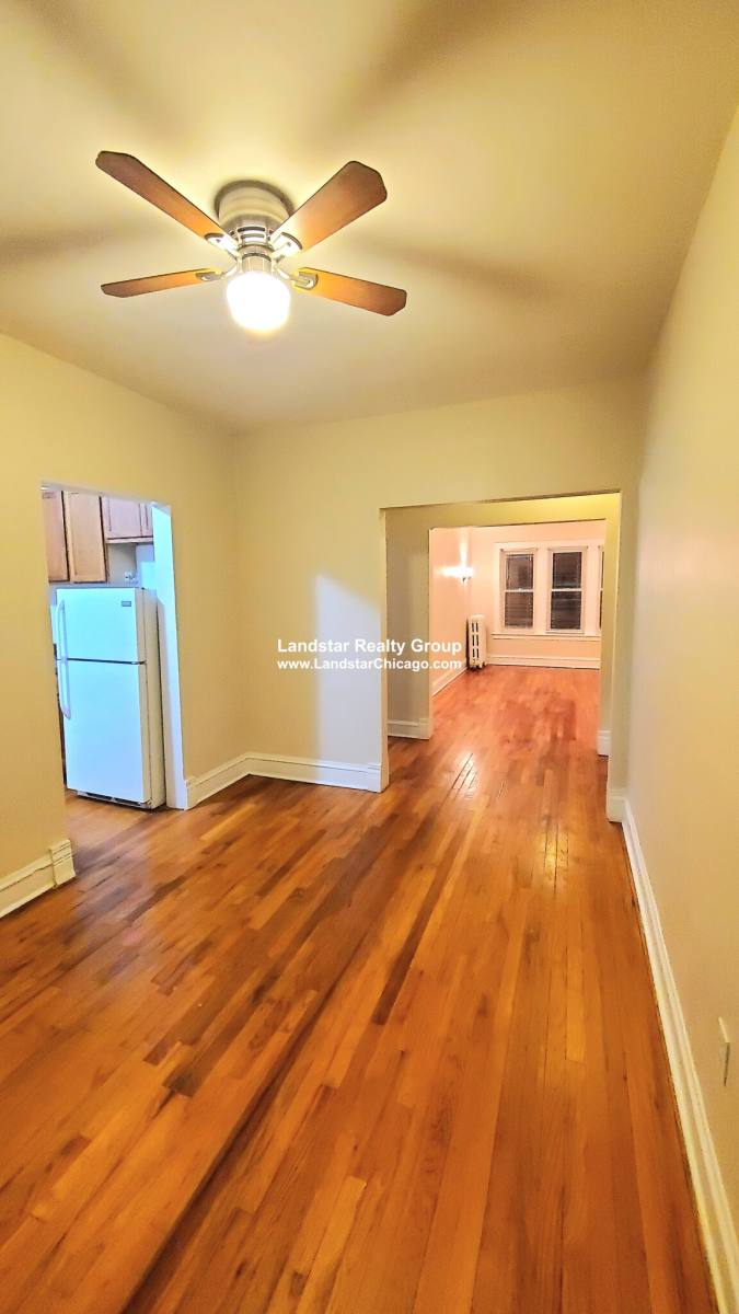 Apartment for rent at 1366 W Estes Ave, Chicago, IL 60626