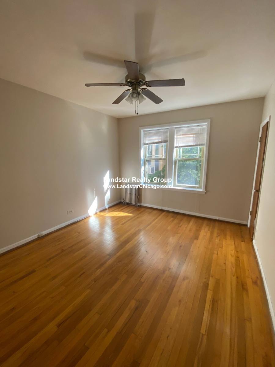 Apartment for rent at 1914 Lunt, Chicago, IL 60626