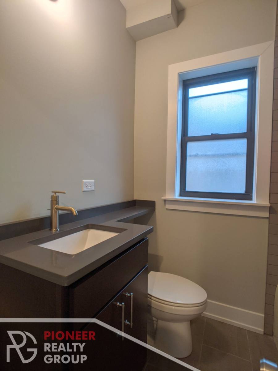 Apartment for rent at 1143 Maple Ave, Evanston, IL 60202