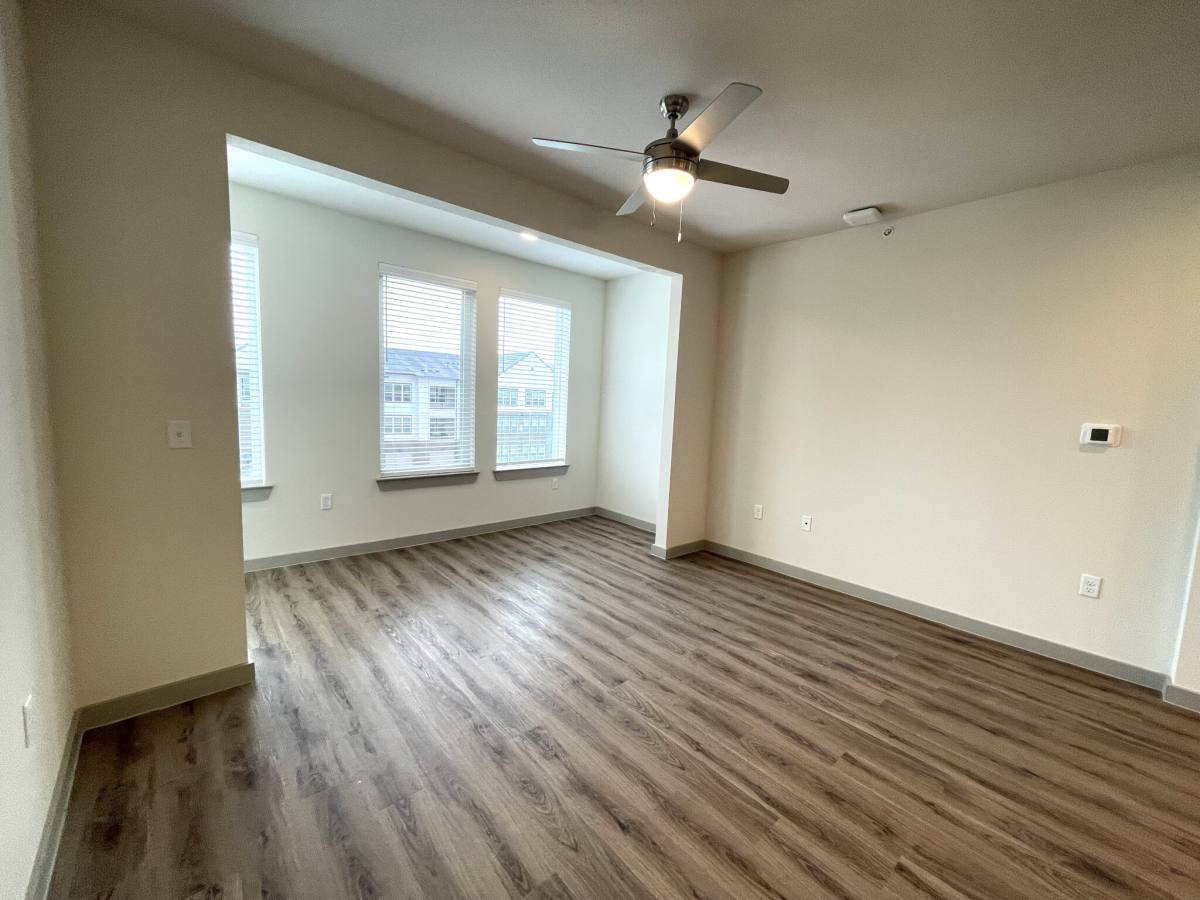 Apartment for rent at 1111 Gallagher Dr, Sherman, TX 75090