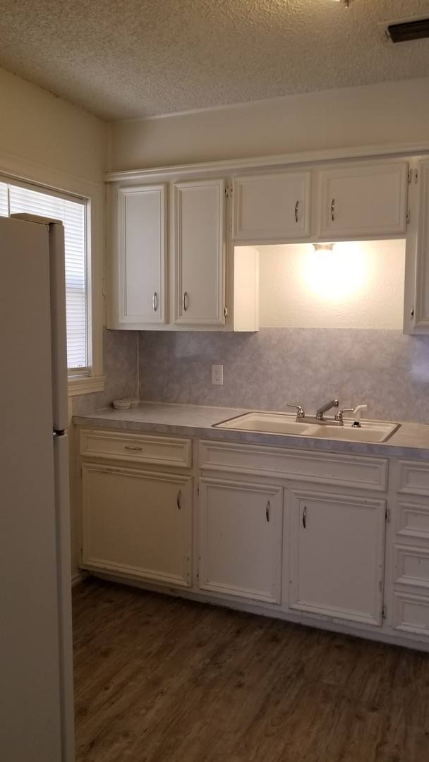 Apartment for rent at 2210 28th St, Lubbock, TX 79411