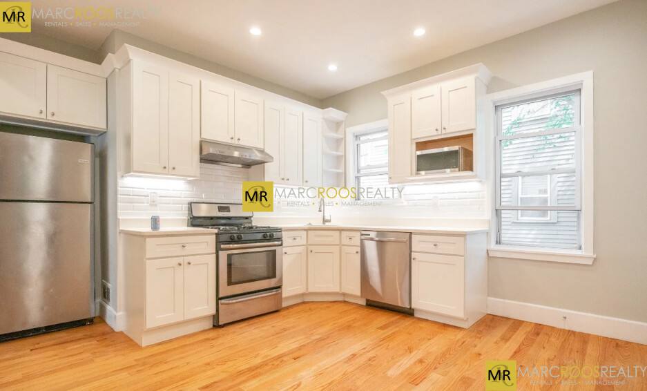 House for rent at 164 Hyde Park Ave, Jamaica Plain, MA 02130
