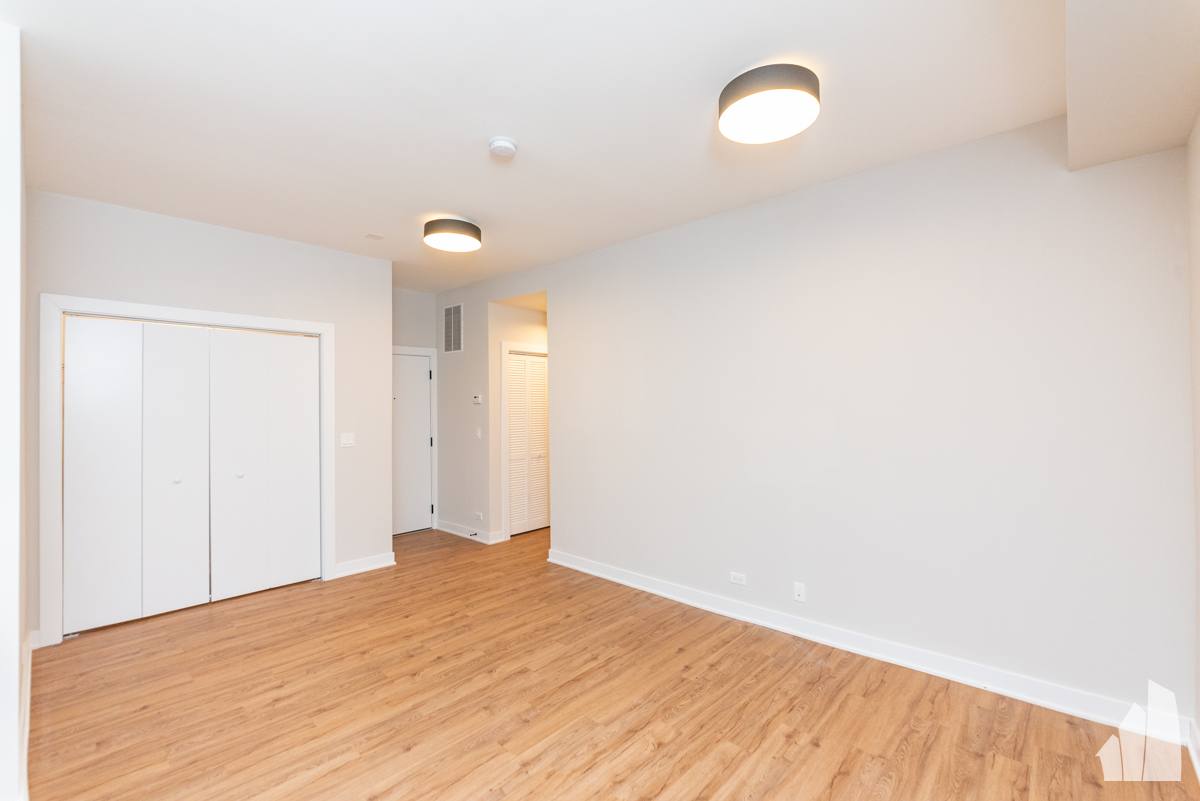 Apartment for rent at 656 W Wrightwood, Chicago, IL 60614