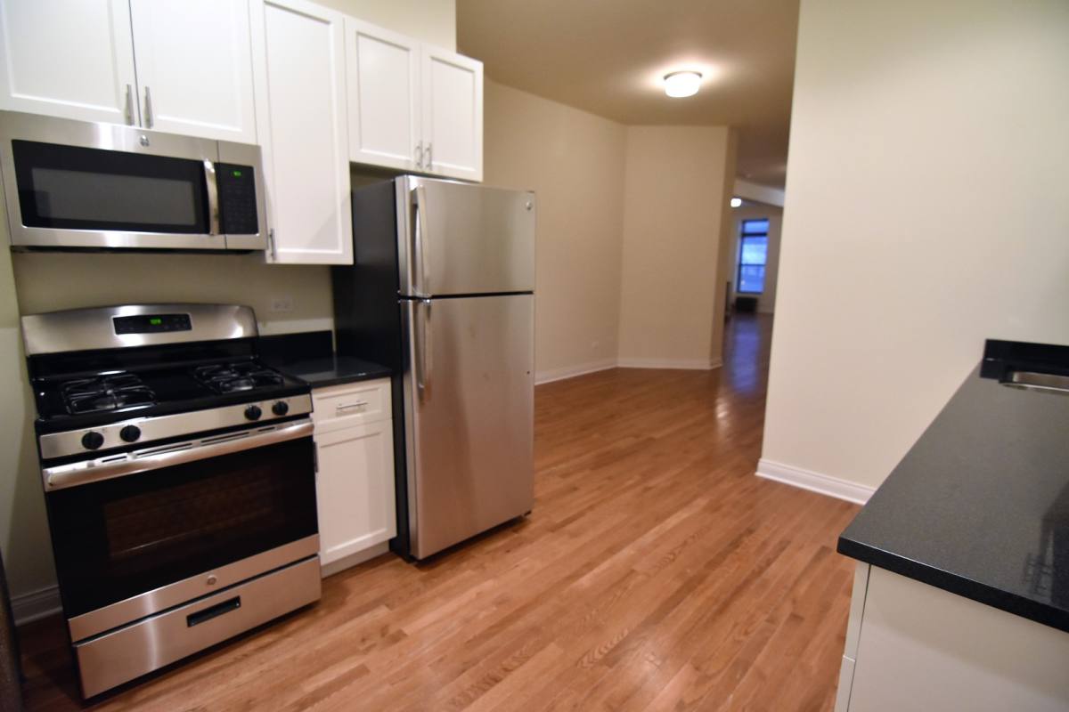 Apartment for rent at 900-908 W Belmont, Chicago, IL 60657