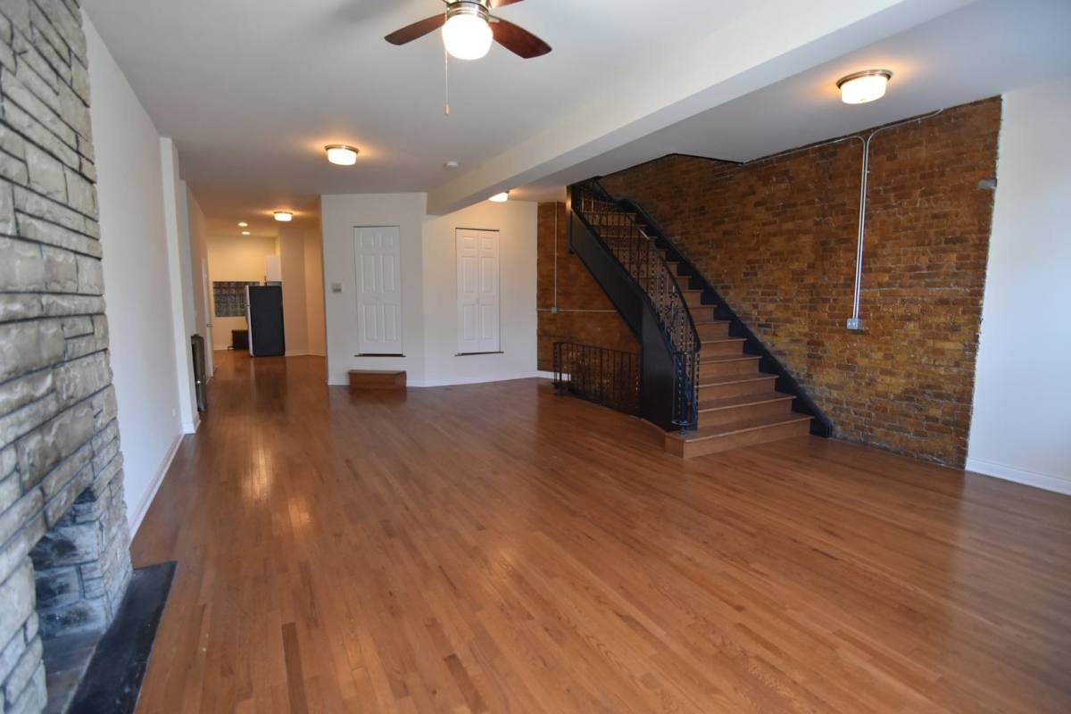 Apartment for rent at 900-908 W Belmont, Chicago, IL 60657