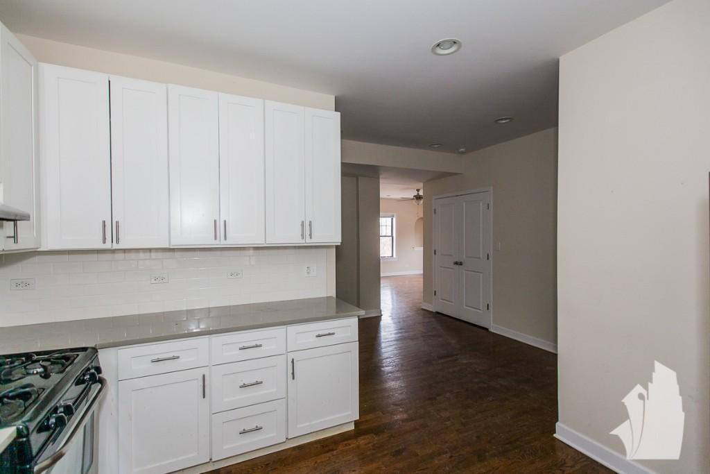Apartment for rent at 1819 W Leland Ave, Chicago, IL 60640