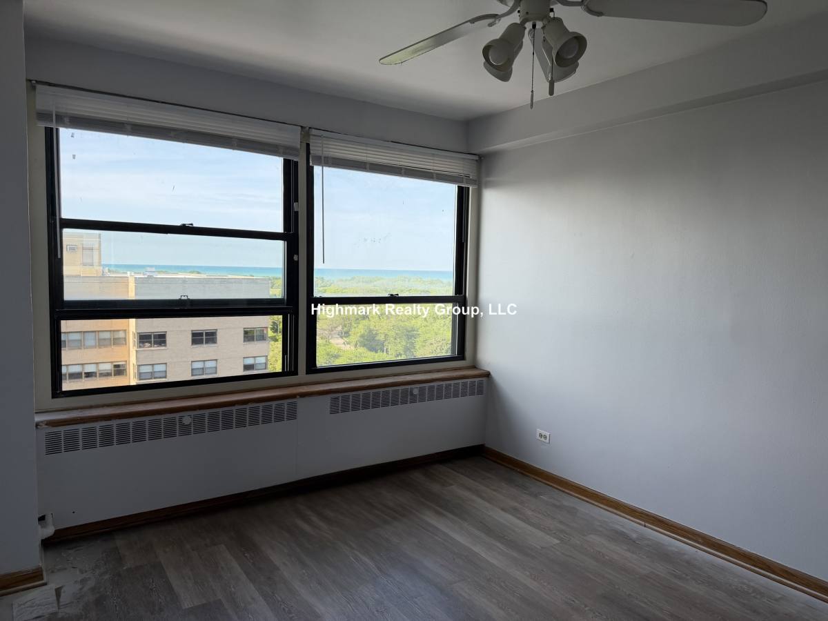 Apartment for rent at 4180 N Marine Dr, Chicago, IL 60613