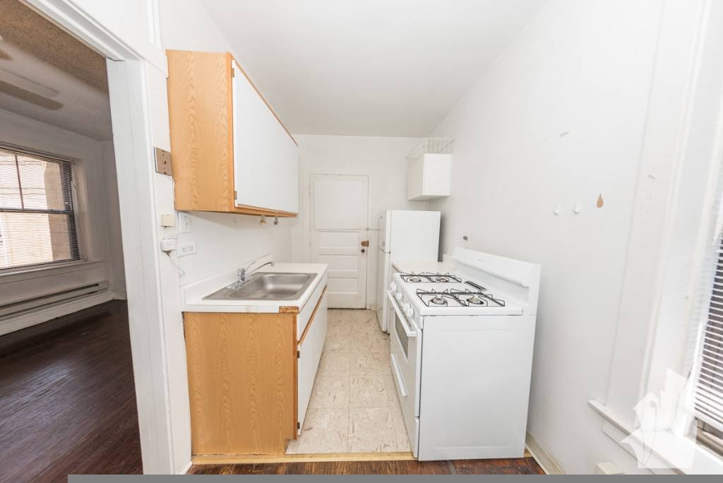 Apartment for rent at 2237 N Bissell St, Chicago, IL 60614