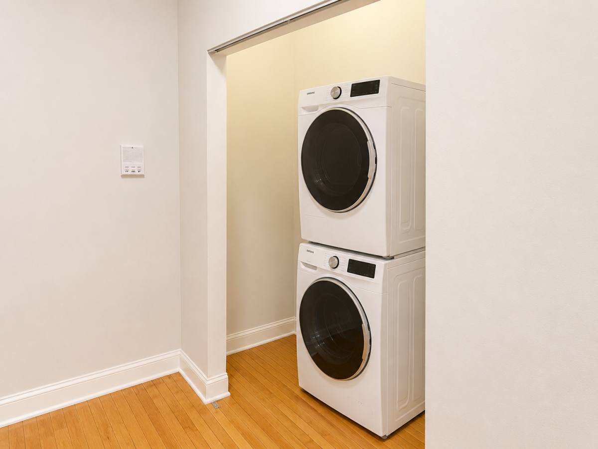 Apartment for rent at 3001 N Central Park Ave, Chicago, IL 60618
