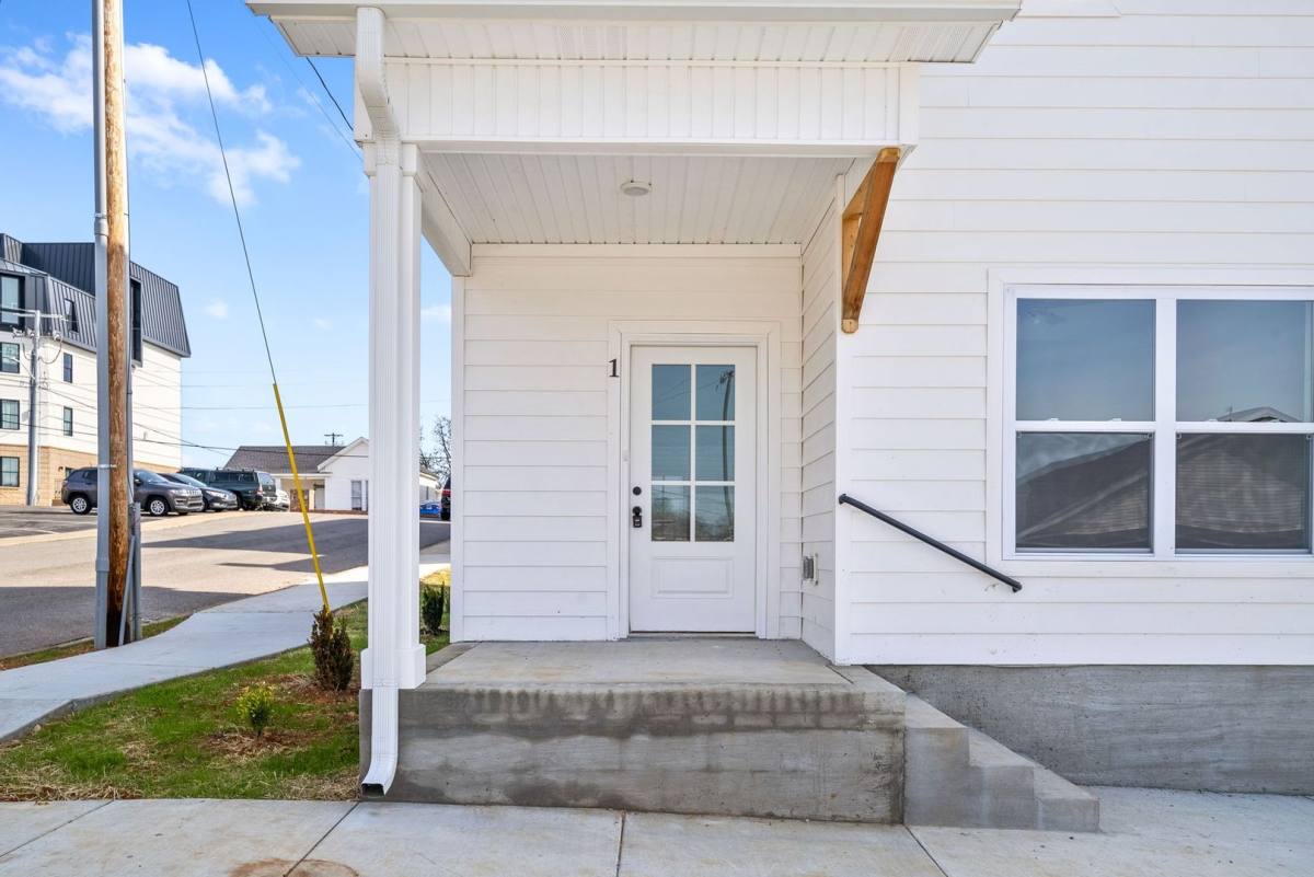 Apartment for rent at 106 Cooper Place, Clarksville, TN 37040