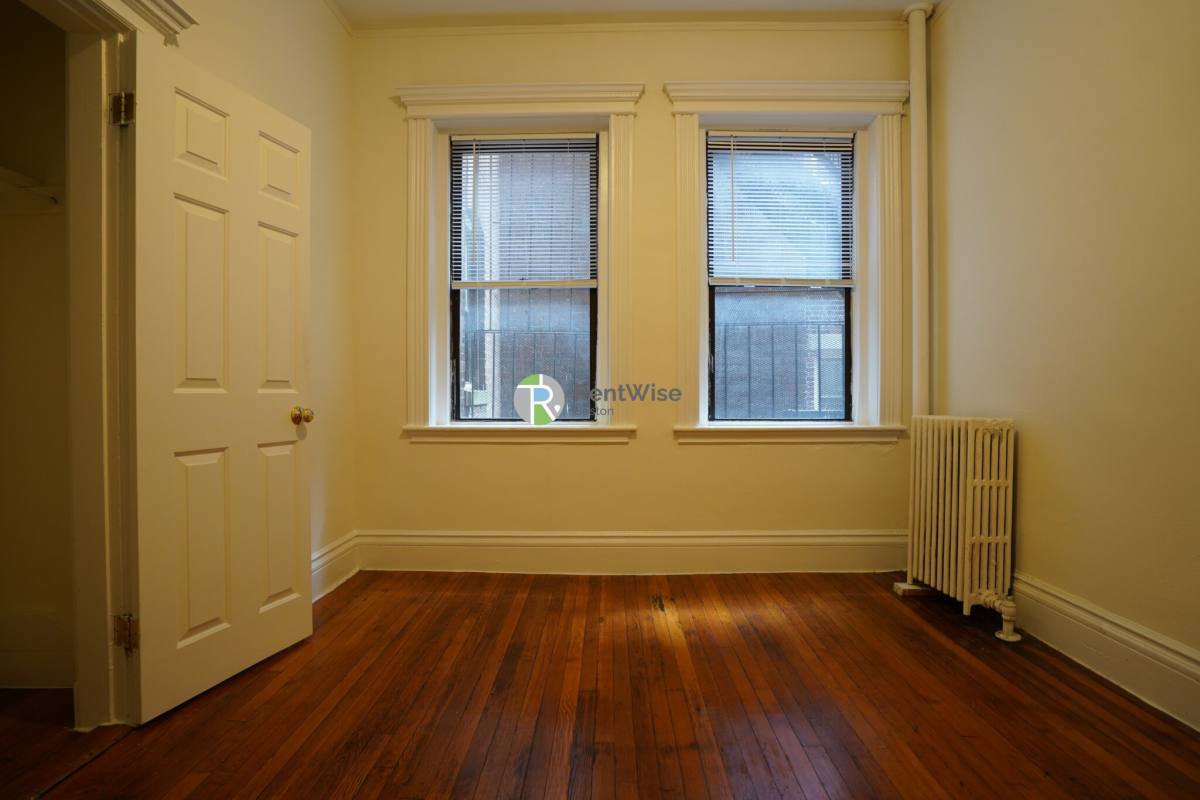 Apartment for rent at 1298 Commonwealth Ave #2, Allston, MA 02134