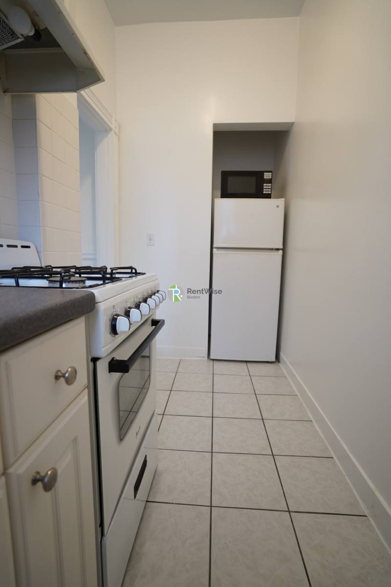 Apartment for rent at 1298 Commonwealth Ave #2, Allston, MA 02134