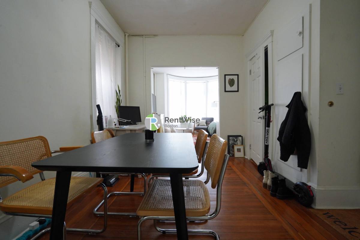 Townhouse for rent at 71 Brighton Ave #1, Allston, MA 02134