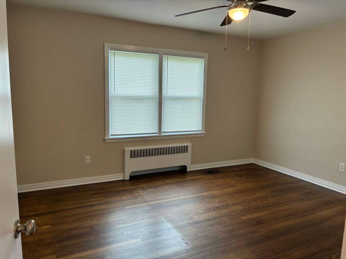 House for rent at 2520 Proctor Knott Dr, Louisville, KY 40218