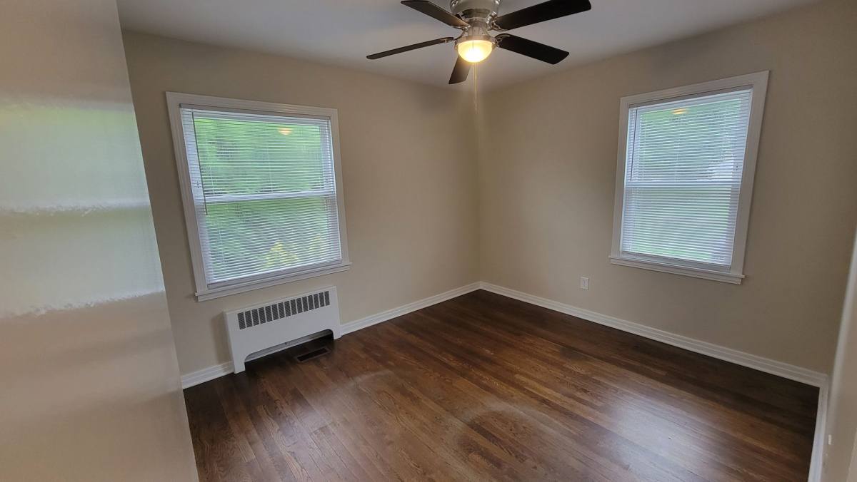 House for rent at 2520 Proctor Knott Dr, Louisville, KY 40218