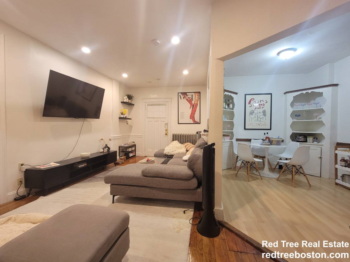 Apartment for rent at 60 Egmont St #5, Brookline, MA 02446