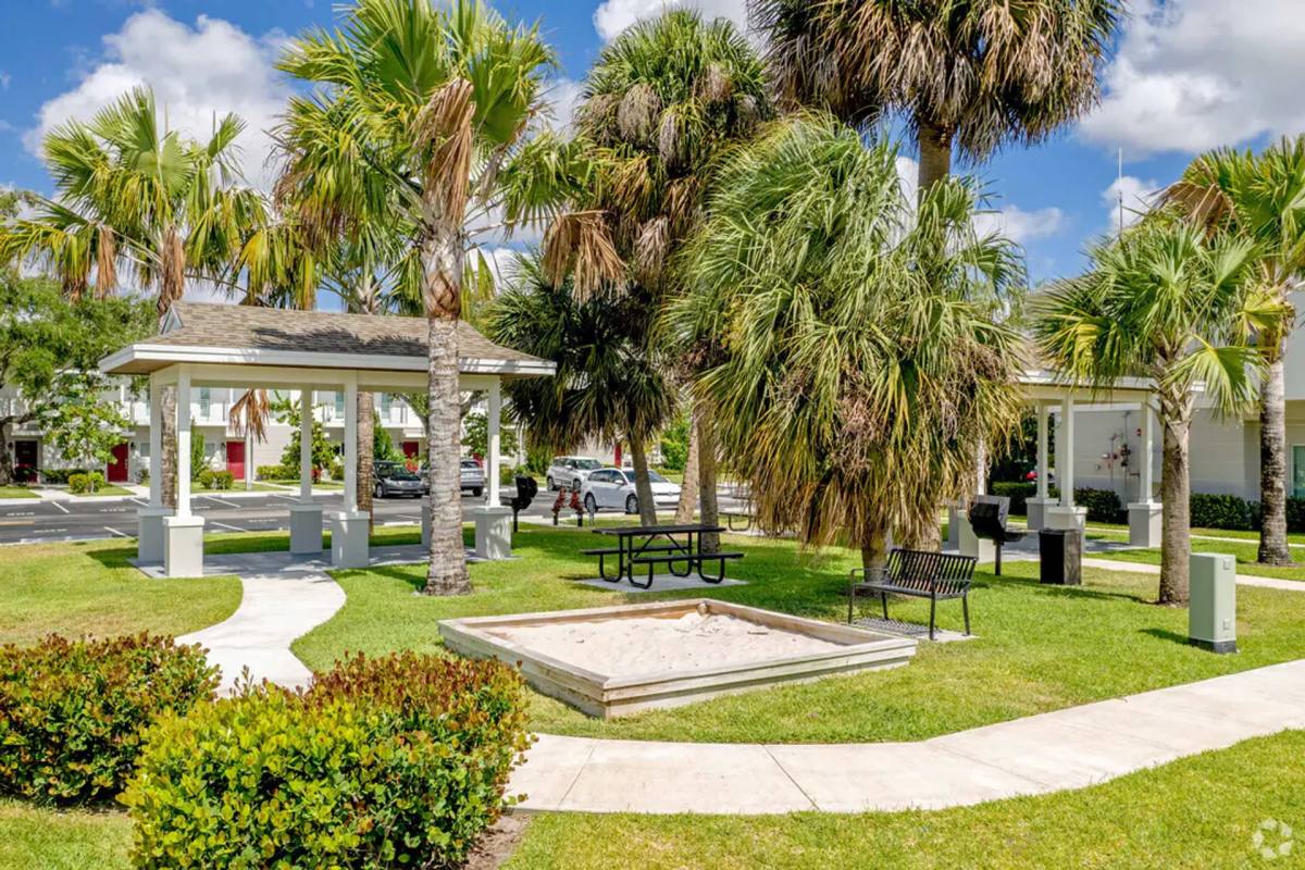Townhouse for rent at 3884 Melaleuca Lane, Lake Worth, FL 33461