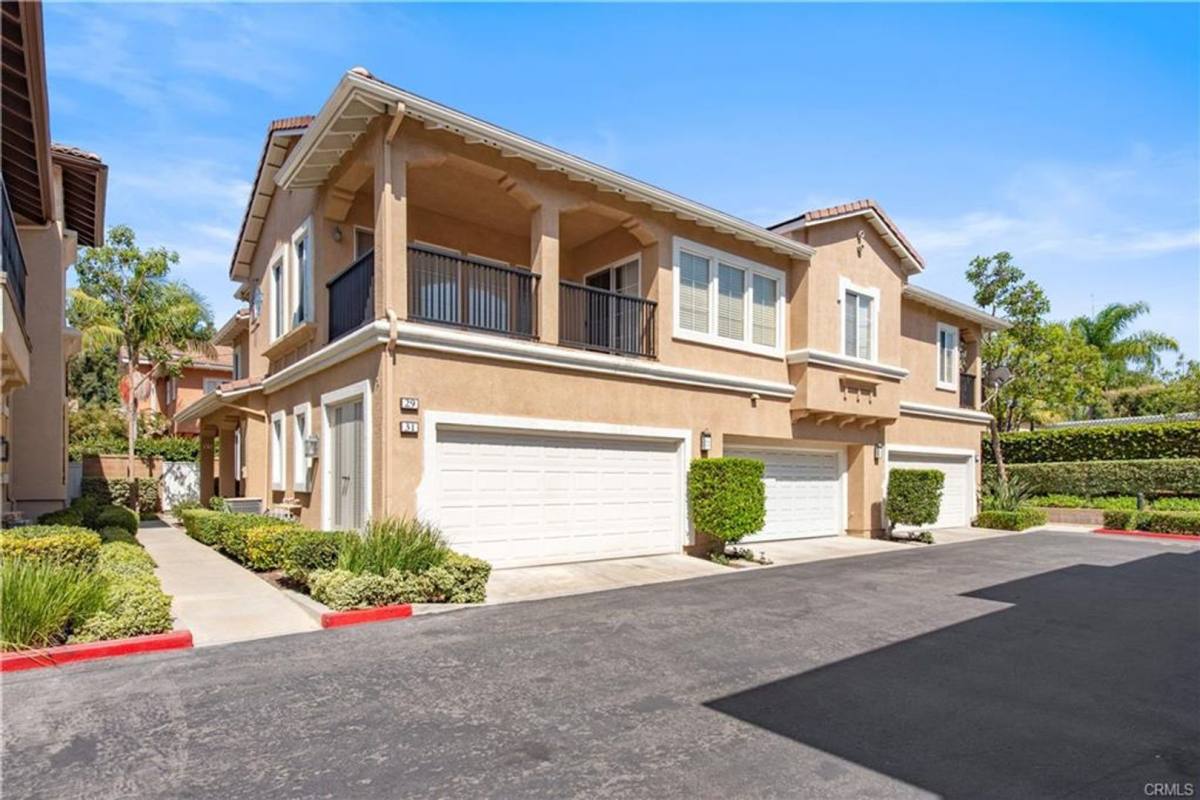 31 Poppy, Irvine, CA 92618 - Condo for Rent