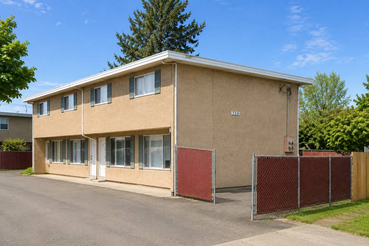 Apartment for rent at 703 Woodford Ave N, Kent, WA 98031