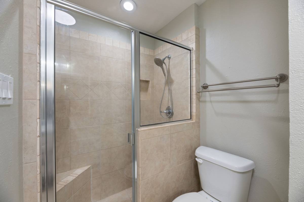 House for rent at 6540 Victoria Ave, North Richland Hills, TX 76180