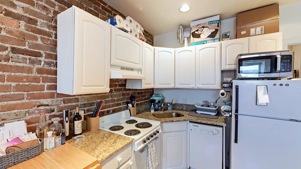 Apartment for rent at 91 Prince St #12, Boston, MA 02113