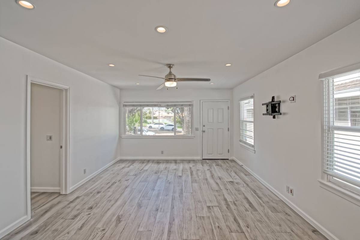 Apartment for rent at 344-348 Calle Miramar, Redondo Beach, CA 90277