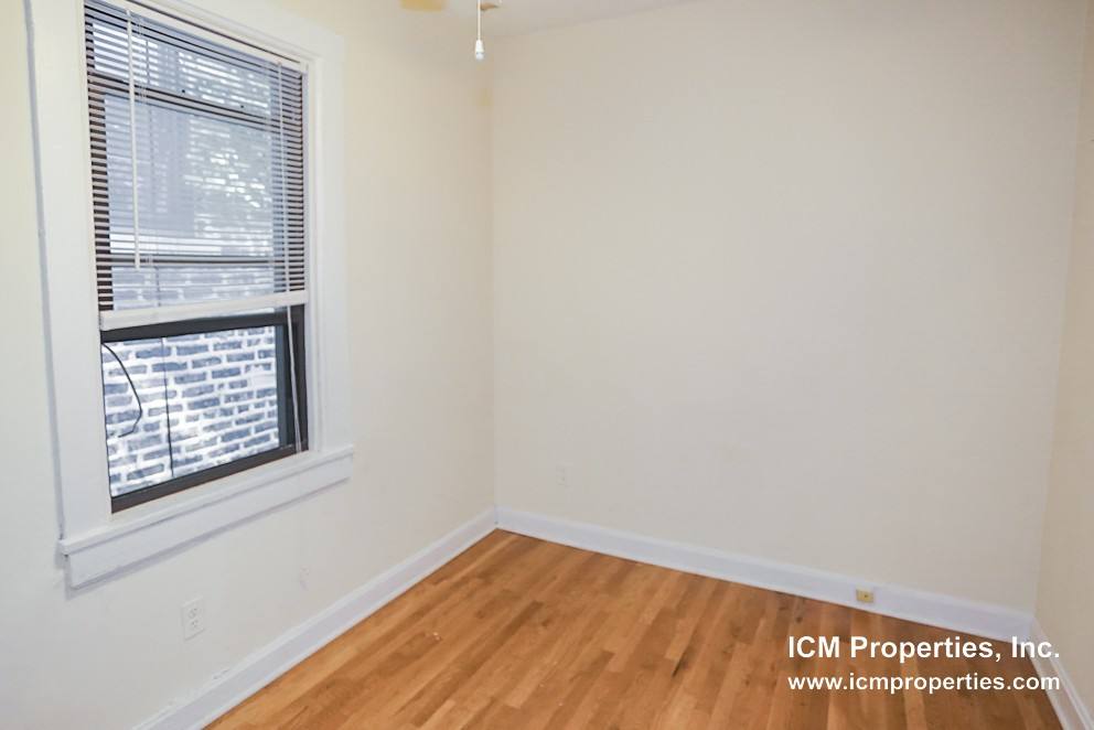 Apartment for rent at 2254 N Southport Ave #2, Chicago, IL 60614