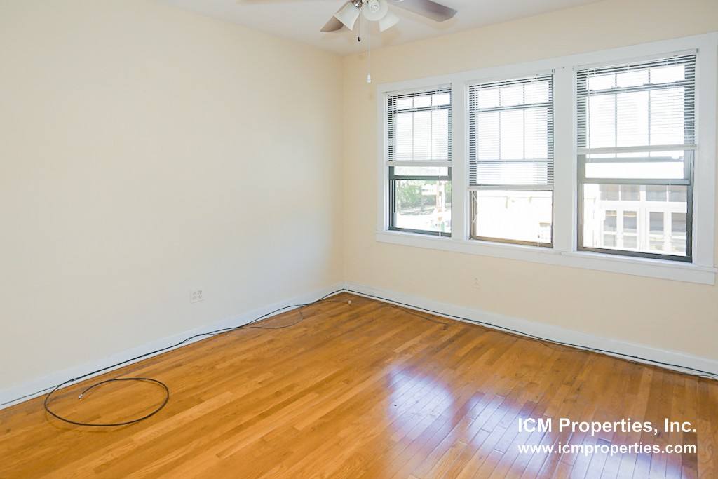 Apartment for rent at 2254 N Southport Ave #2, Chicago, IL 60614