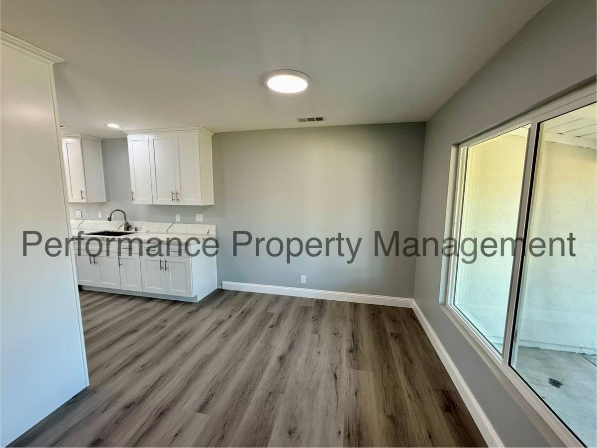 Apartment for rent at 3720 Apache Ave, Bakersfield, CA 93309
