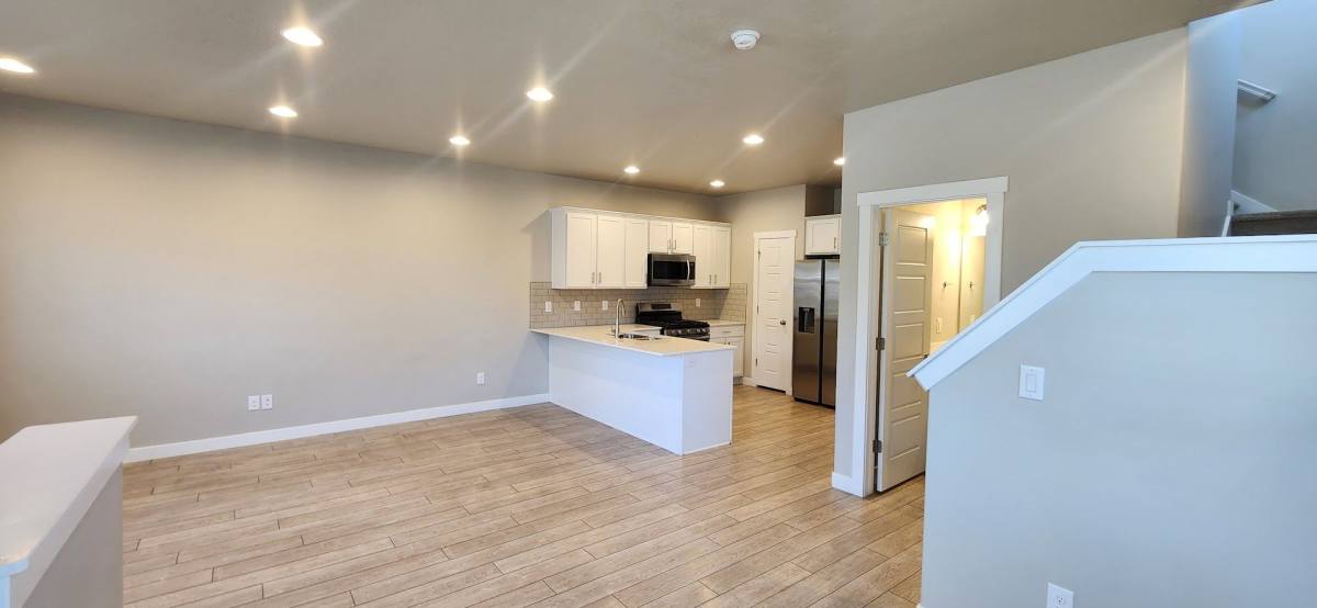 Townhouse for rent at 1255 N Main, Bountiful, UT 84010