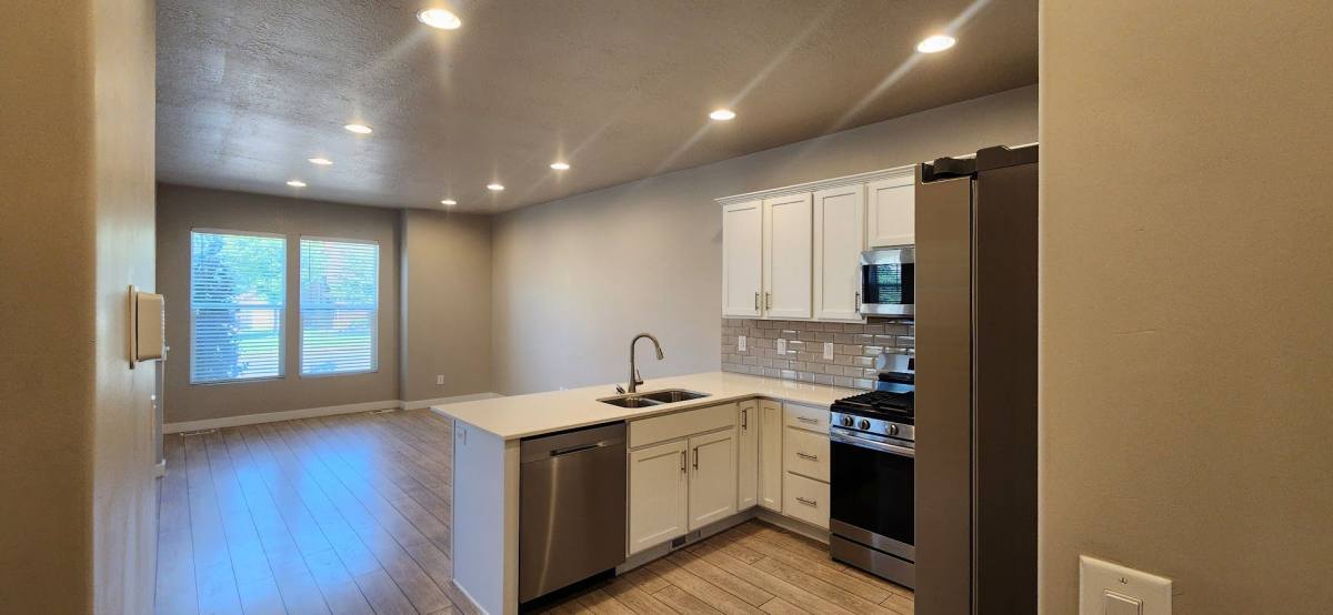 Townhouse for rent at 1255 N Main, Bountiful, UT 84010