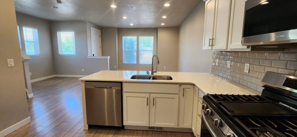 Townhouse for rent at 1255 N Main, Bountiful, UT 84010