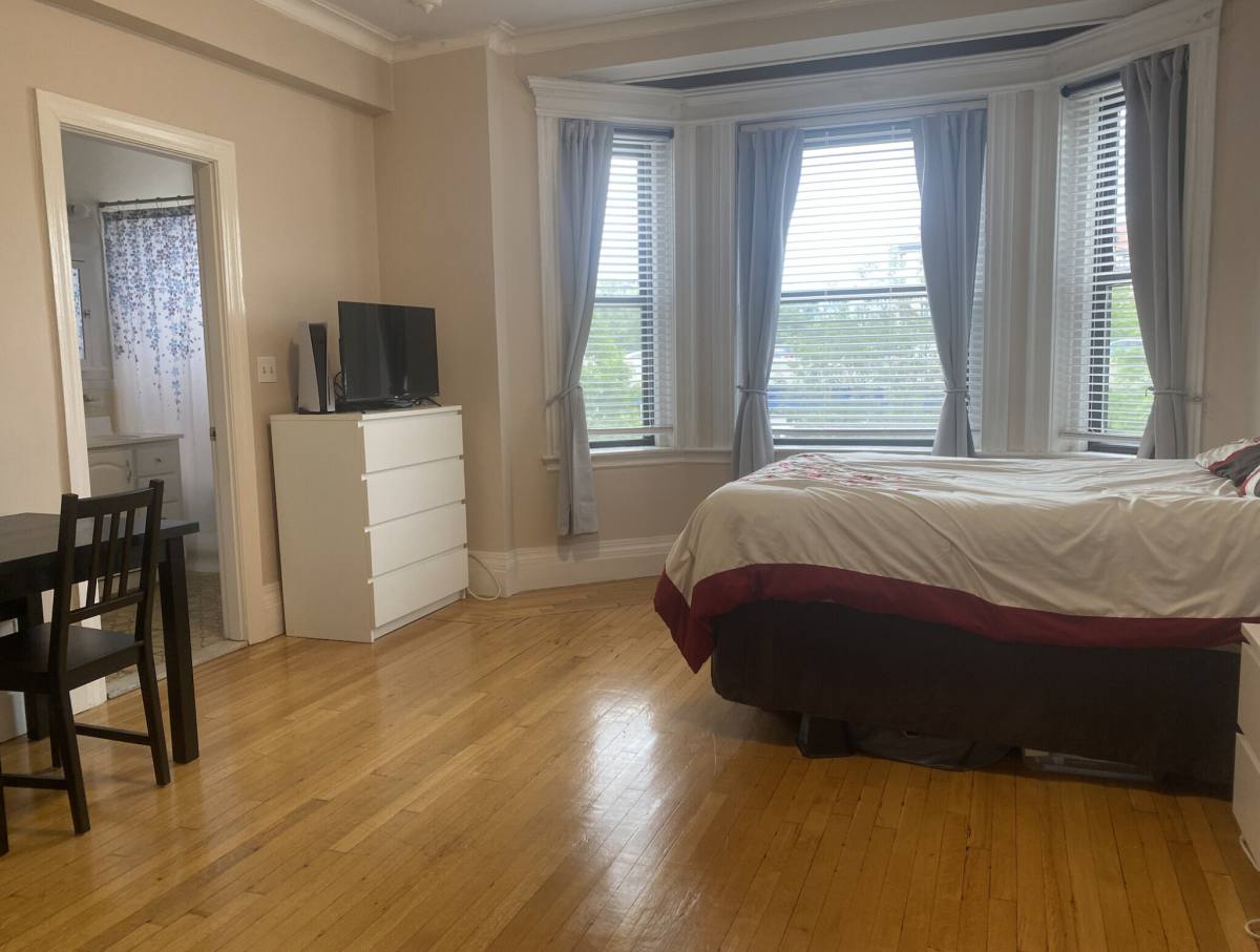 Apartment for rent at 464 Commonwealth Ave #34, Boston, MA 02116