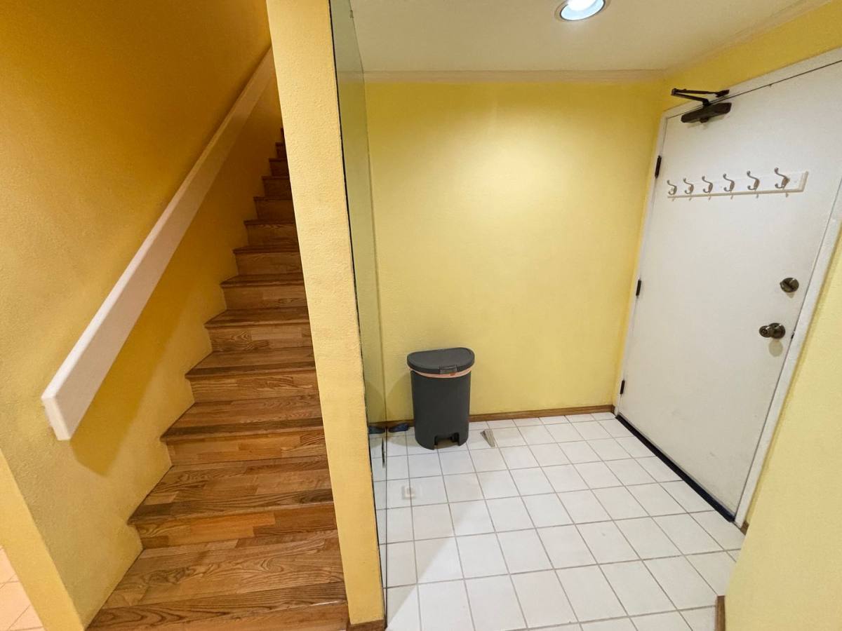 Townhouse for rent at 1649 Waikahalulu Lane, Honolulu, HI 96817