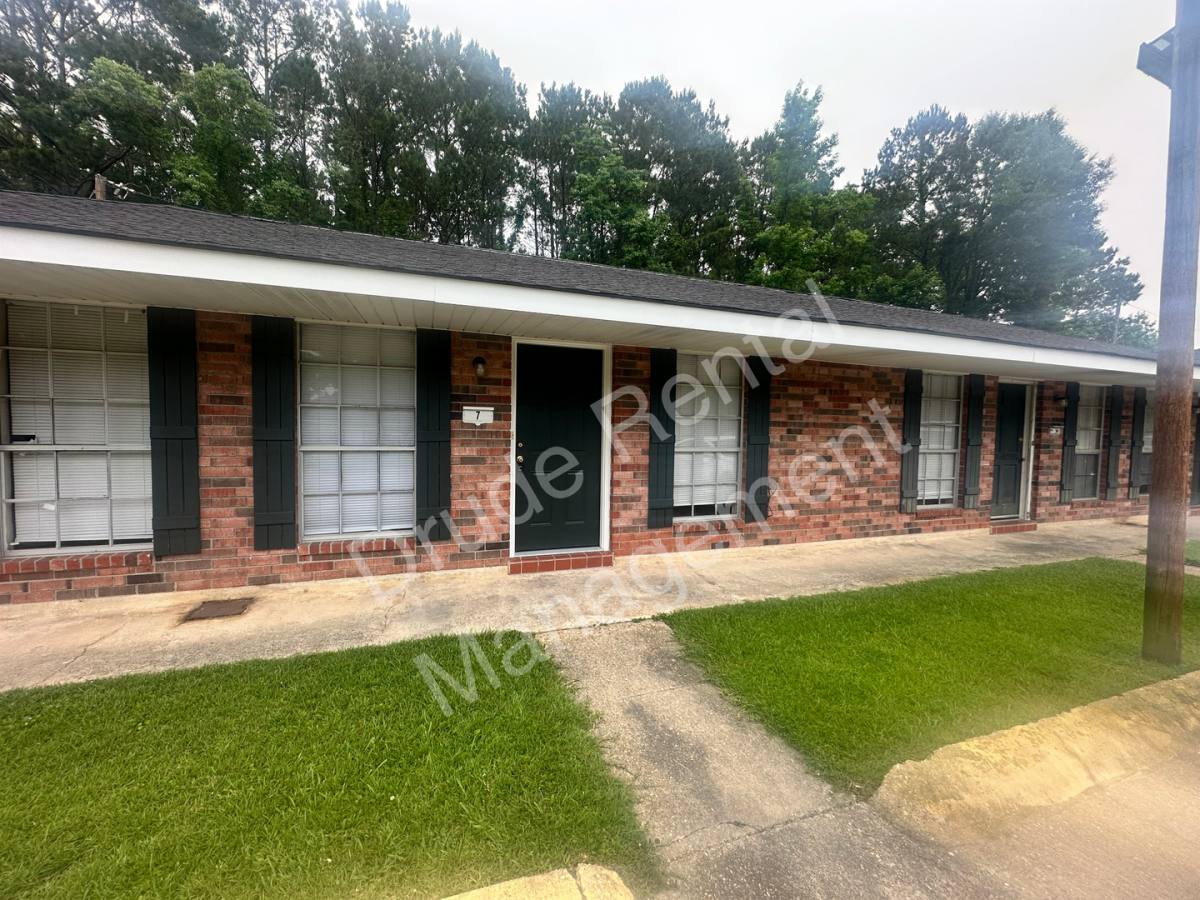 Apartment for rent at 42219 W Yellow Water Rd, Hammond, LA 70403
